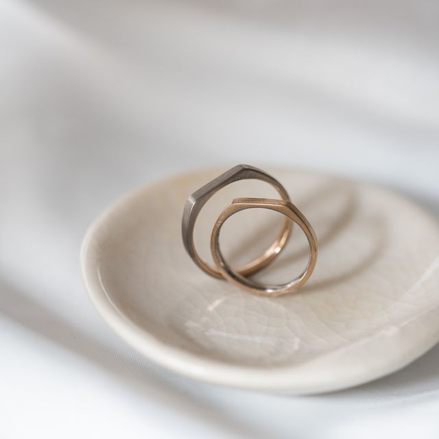 【Cayof(カヨフ)の口コミ】 いくつかデザインを見せていただき、あまり見ない印台がついてるものを選…