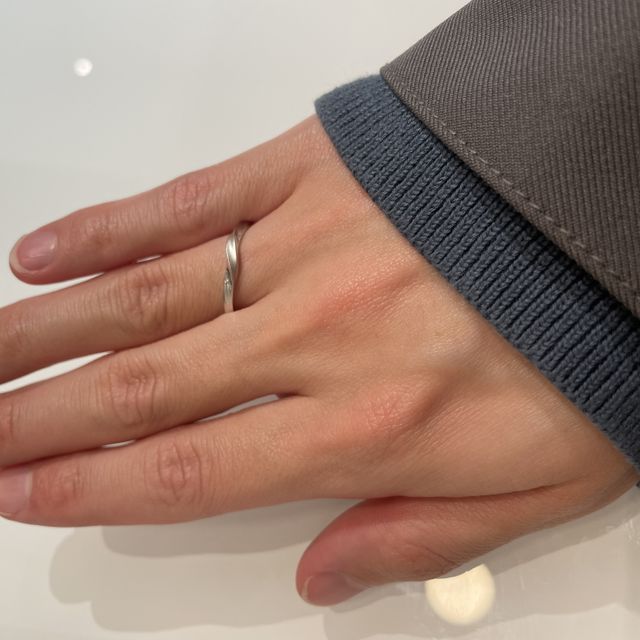 【JKPLANET(JKプラネット)の口コミ】 いろいろなブランドのものが置いてあるので、とても悩みました。Vが良いと…