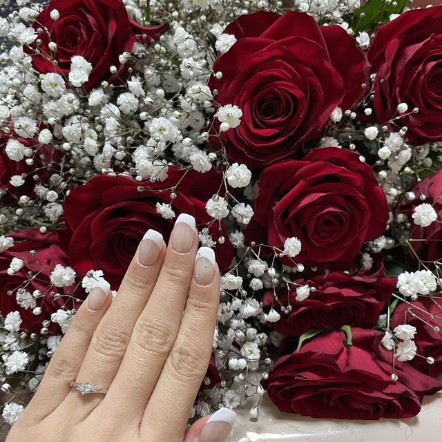 【アイプリモ(I-PRIMO)の口コミ】 形と付けた時の見え方を重視しました。
結婚指輪と重ね付けをしても、違和…