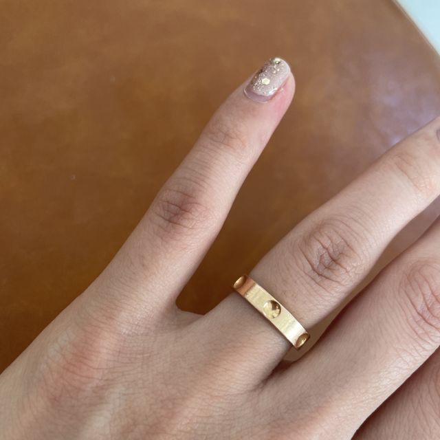 【ルイ・ヴィトン(LOUIS VUITTON)の口コミ】 関節よりも指が細いので回転してもデザインに支障がないものを選びました…