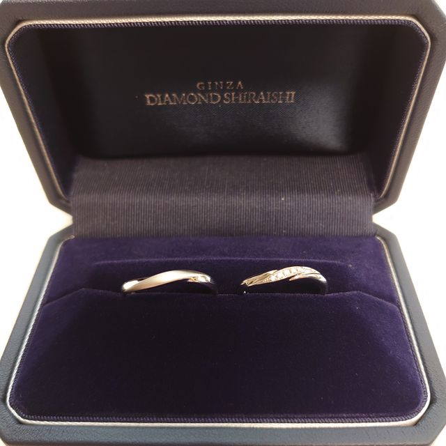 【銀座ダイヤモンドシライシの口コミ】 ひと目見たときからデザインに惹かれました。
同様のデザインは他ブランド…