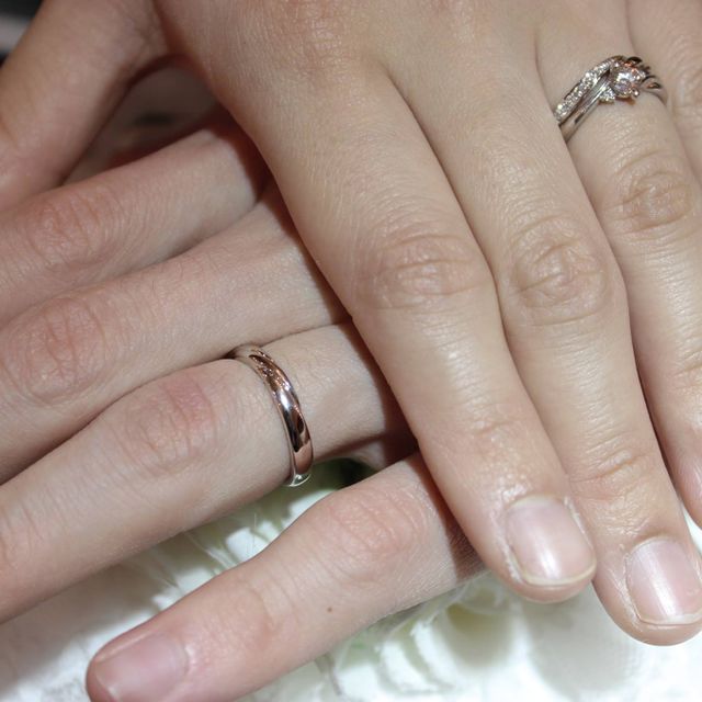 【COLANY(コラニー)の口コミ】 婚約指輪と重なるデザインで選びました！元々、セットで使える指輪だった…