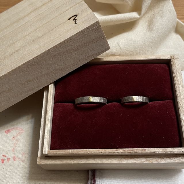 【ichi(イチ)の口コミ】 自分好みの指輪を作成できたこと。素材やデザインを選ぶことができ、槌目&…