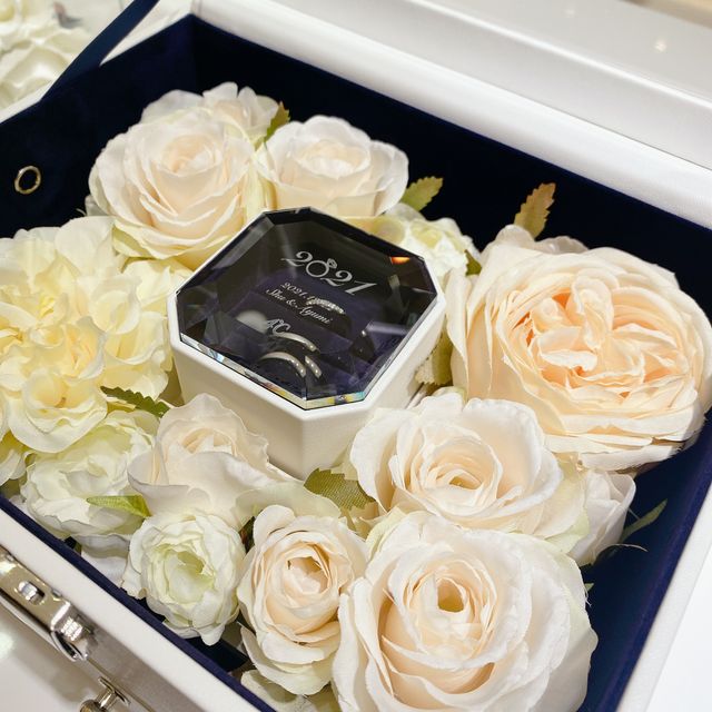 【4℃ BRIDAL(ヨンドシーブライダル)の口コミ】 何店舗か回りましたが、一番しっくりきたので購入しました。価格帯も、回…