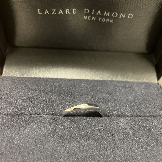 【ラザール ダイヤモンド(LAZARE DIAMOND)の口コミ】 様々なブランドと比較したところ、価格が高すぎず、指輪のデザインも良か…