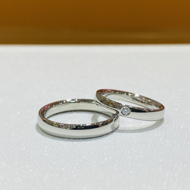 【REGALO(レガロ)の口コミ】 シンプルなデザインでも、幅や質感にこだわりたかったので、こちらの指輪…