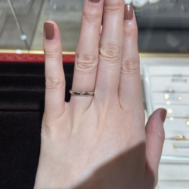 【カルティエ(Cartier)の口コミ】 婚約指輪は買わなかったので、ダイヤが埋め込まれてるタイプを探していま…