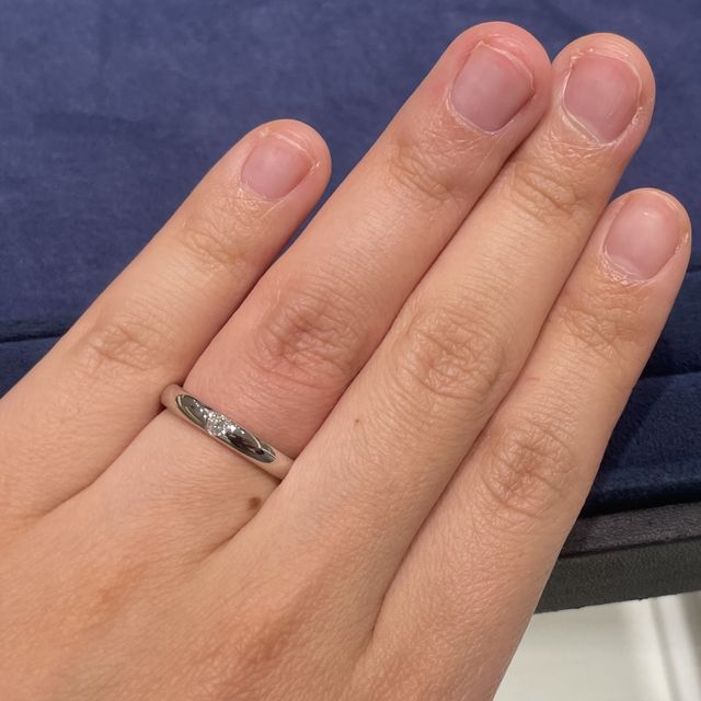 【4℃ BRIDAL(ヨンドシーブライダル)の口コミ】 比較的安価で購入出来ます。
永久保証サービスがあり、購入後のサポートが…