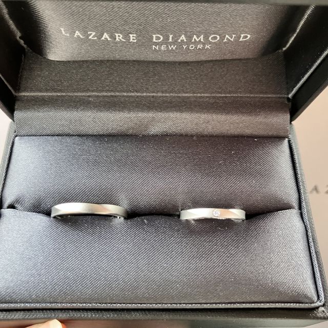 【ラザール ダイヤモンド【取扱店販売】の口コミ】 シンプルな指輪を探していて、ダイヤ一粒なのも良かったです！マット加工…