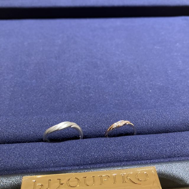 【COCKTAIL(カクテル)の口コミ】 素材はプラチナ９５０で、『シンプルで主張しすぎないデザイン』の物を探…