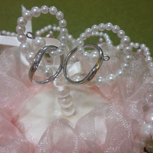 【ケイウノ ブライダル(K.UNO BRIDAL)の口コミ】 デザインを元から自分達で決められるというところが一番の決め手でした。…