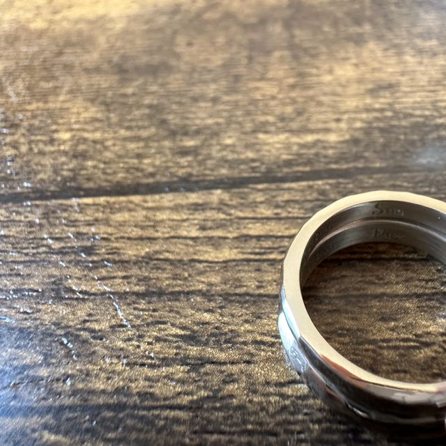 【uchimari(ウチマリ)の口コミ】 手作りということ、刻印も自分たちで考えられるところ、リングピローが木…