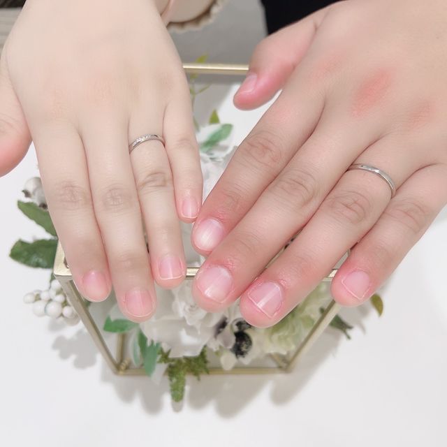 【BELETHE(ベルテ)の口コミ】 シンプルで女性側には数個のダイヤが入っています。
店員さんも凄く親切丁…