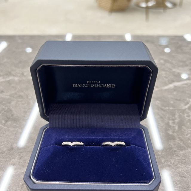 【銀座ダイヤモンドシライシの口コミ】 V字が希望で、理想の形がこちらのお店にありました。ダイヤモンドの輝きが…