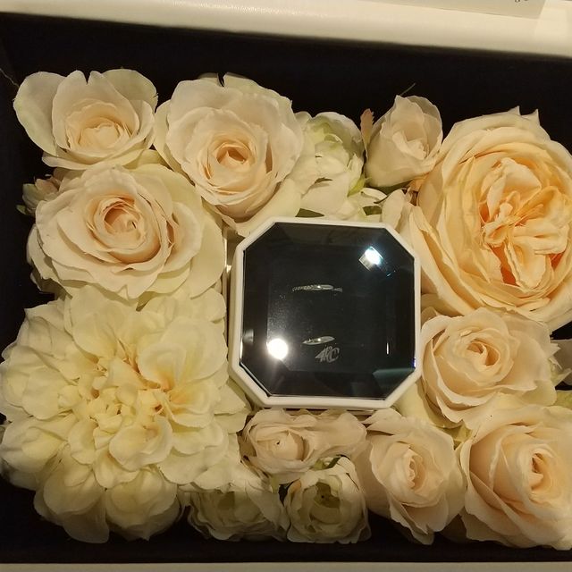 【4℃ BRIDAL(ヨンドシーブライダル)の口コミ】 普段指輪をしないので、あまり派手でないものが良かったので、シンプルな…