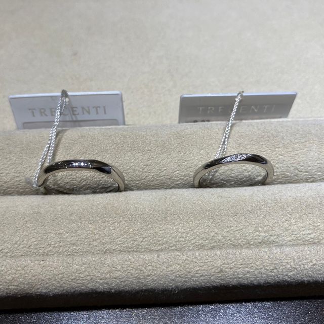 【TRECENTI(トレセンテ)の口コミ】 こちらの指輪は、着け心地がまず段違いでよかったです。
毎日、長く付け続…