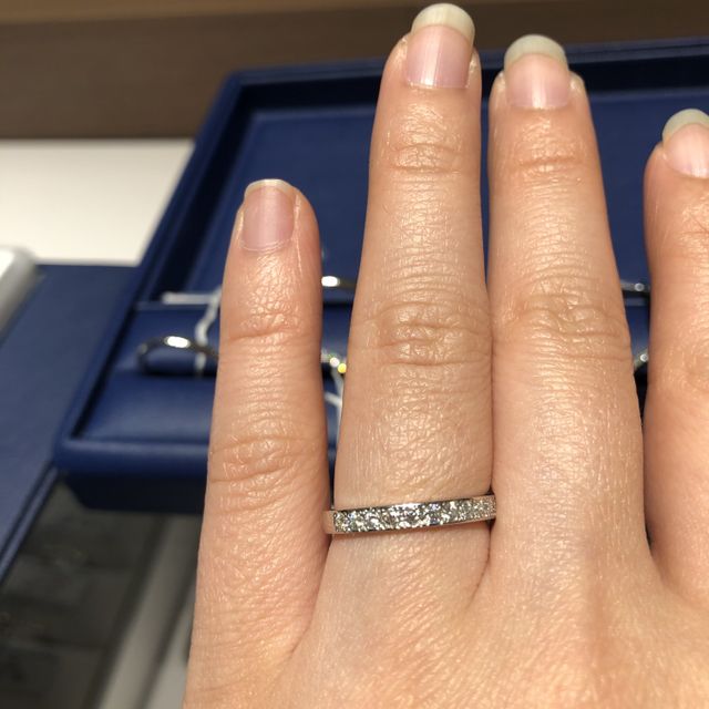 【銀座ダイヤモンドシライシの口コミ】 初めて結婚指輪を買うのにあたり、さまざまなところを拝見しました。
ダイ…
