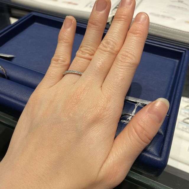 【銀座ダイヤモンドシライシの口コミ】 日本ブランドということもあり、着け心地は良く手に馴染みました。プラチ…