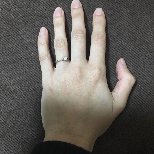 【俄(にわか)の口コミ】 ネットで見ていて指輪のネーミングがお洒落だと最初思いました。
今の旦那…