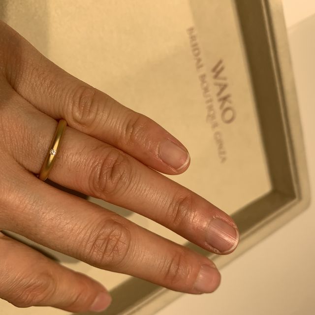 【和光ブライダルブティックギンザの口コミ】 かわいらしいデザインがたくさんありました。ミルグレインで見ても細かい…