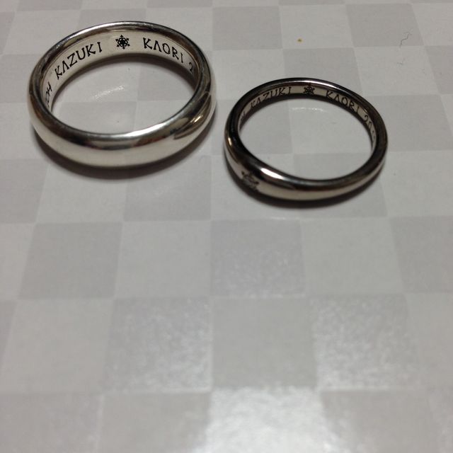 【ANALOGの口コミ】 デザインや材質や刻印する文字もすべて、こちらの要望通りにオリジナルで…