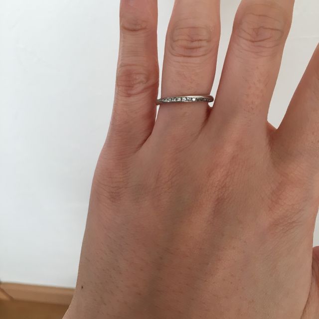 【銀座ダイヤモンドシライシの口コミ】 最初婚約指輪をいただいた時にダイヤモンドシライシさんの物でした。その…