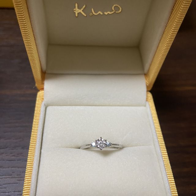 【ケイウノ ブライダル(K.UNO BRIDAL)の口コミ】 お店に行くまでは別の指輪がいいなと思っていました。でも店頭で色々と見…