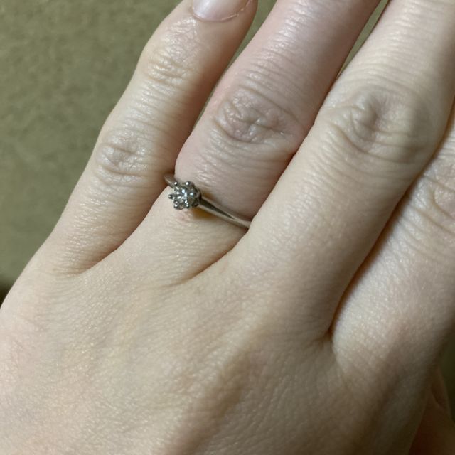 【ティファニー(Tiffany & Co.)の口コミ】 ある漫画で主人公がプロポーズの際に、一粒ダイアモンドの指輪をプレゼン…