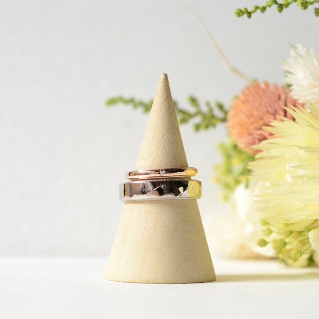 【CRAFY(クラフィ)の口コミ】 デザイン、コストも含めて、婚約指輪をこちらで作っていただいた為。
オー…