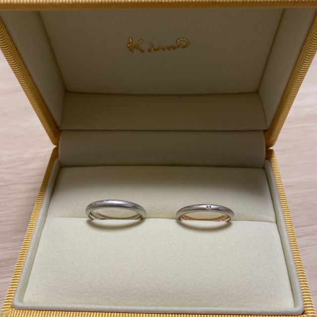 【ケイウノ ブライダル(K.UNO BRIDAL)の口コミ】 デザインの木目調に一目惚れして、即決でした。最初はシンプルなものを探…