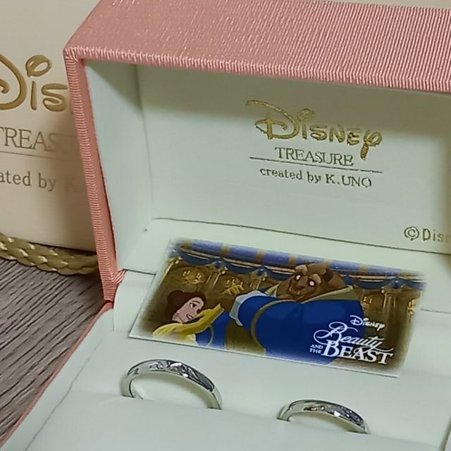 【ケイウノ ブライダル(K.UNO BRIDAL)の口コミ】 ・ディズニーデザイン(美女と野獣)の指輪が欲しかったため、それを実現で…