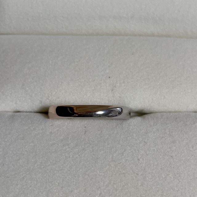 【ケイウノ ブライダル(K.UNO BRIDAL)の口コミ】 結婚指輪という事で、ペアでつけるものなので、男性用のデザインがシンプ…