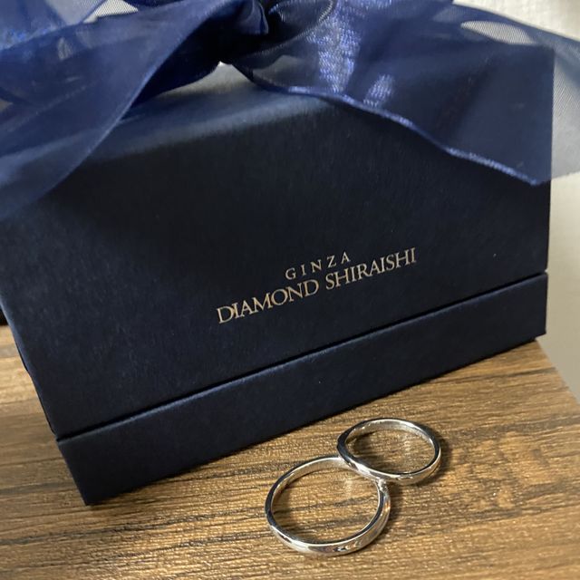 【銀座ダイヤモンドシライシの口コミ】 他にあまりないデザインと、つけたときに馴染んだものにしました。長くつ…
