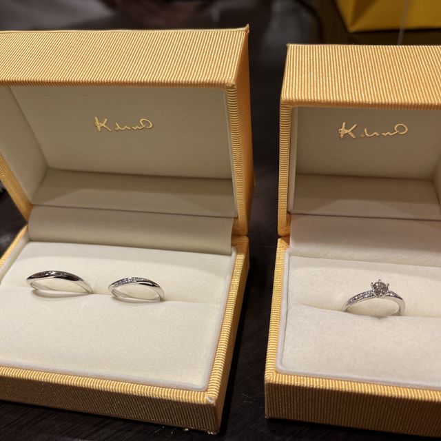 【ケイウノ ブライダル(K.UNO BRIDAL)の口コミ】 まずお店に入った時にとても可愛い店内に惹かれました。
接客もとても親身…