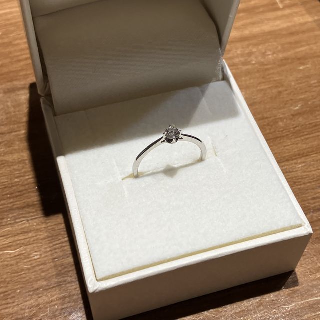 【efu(エフ) ※旧「一新堂(ISSHINDO) 」の口コミ】 私たちは婚約指輪を品質いいもので、5〜6万円くらいの価格帯で探していま…