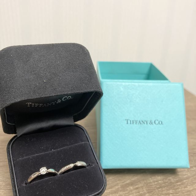 【ティファニー(Tiffany & Co.)の口コミ】 下調べの段階ではどちらもハーモニーで揃えようと考えていましたが、店舗…