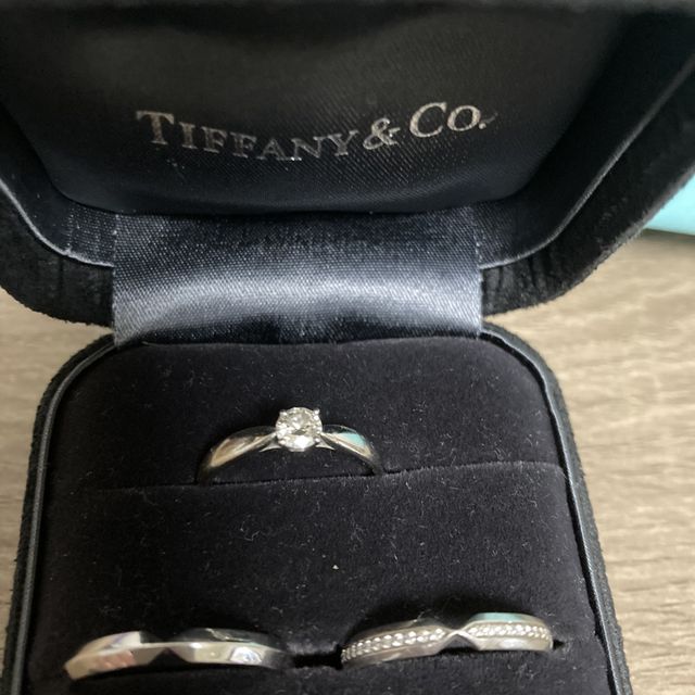 【ティファニー(Tiffany & Co.)の口コミ】 下調べの段階ではどちらもハーモニーで揃えようと考えていましたが、店舗…