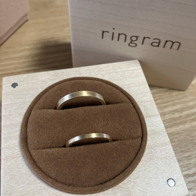 【ringram(リングラム)の口コミ】 普段使いできて、飽きのこないものが良かったので、シンプルな指輪のデザ…