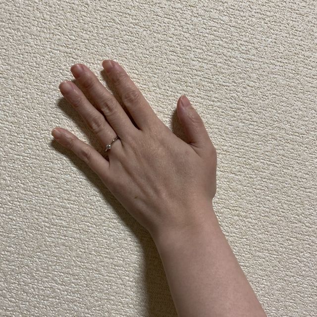 【4℃ BRIDAL(ヨンドシーブライダル)の口コミ】 デザインをいくつか見せていただいた。その中でいくつか見せていただき、…