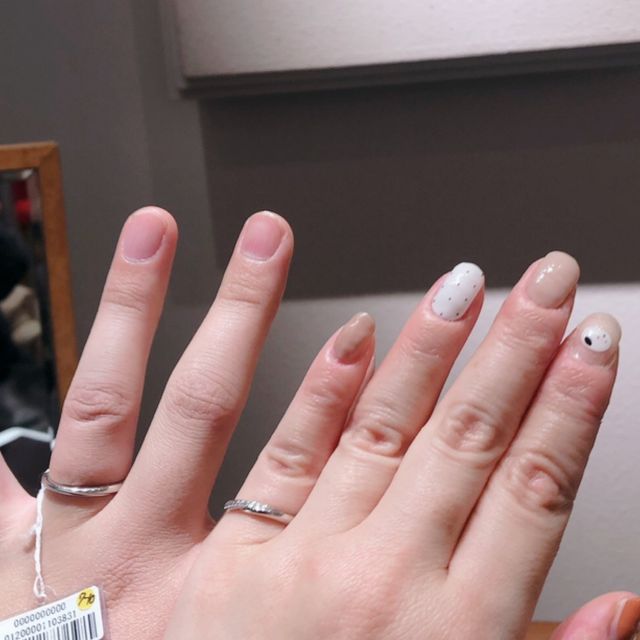 【銀座ダイヤモンドシライシの口コミ】 職場に着けて行っても変に目立って浮かないような、シンプルだけどダイヤ…