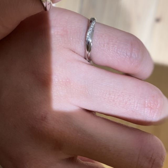 【出雲結(いずもゆい)の口コミ】 指輪のデザインは、出雲大社を思わせる力強い曲線に惹かれました。一方で…