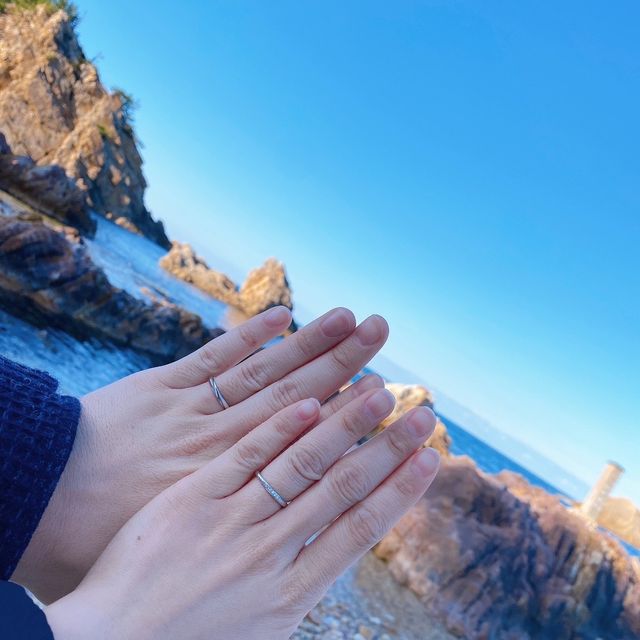 【アイプリモ(I-PRIMO)の口コミ】 見せてもらった指輪の中で、シンプルでありつつ、ワンポイントの個性もあ…