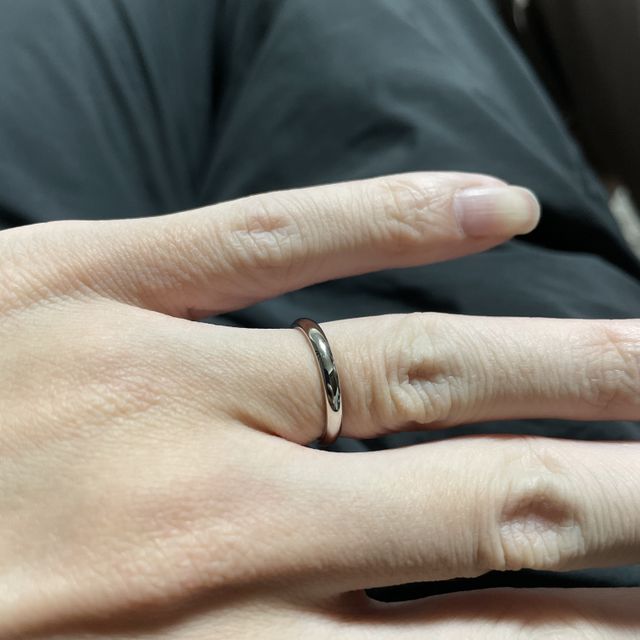 【銀座ダイヤモンドシライシの口コミ】 シンプルで使いやすいのを探していました。
デザインもそこまで、派手では…