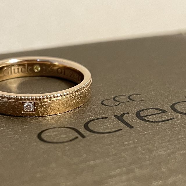 【acredo(アクレード)の口コミ】 元々ドイツ製のものが第一条件でした。
お店で見た既製品の中から自分の好…