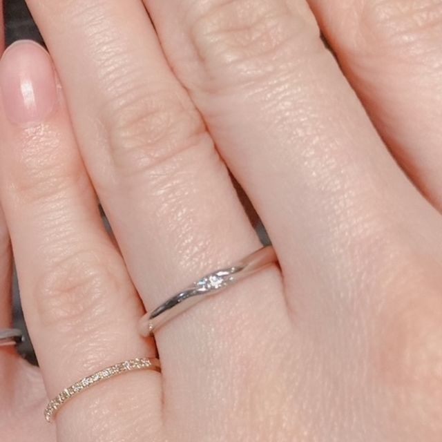 【エクセルコダイヤモンド(EXELCO DIAMOND)の口コミ】 パートナーとお揃いで、互いの指に似合うデザインが決め手となりました。…