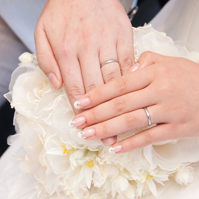 【リューツウの口コミ】 いつまでも飽きの来ないもので、ごくシンプルな形が良かったのでこれにし…