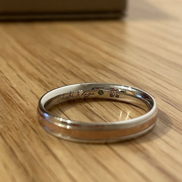 【acredo(アクレード)の口コミ】 予約もせずふらっと入ったお店でしたが、その時に見せてもらったサンプル…