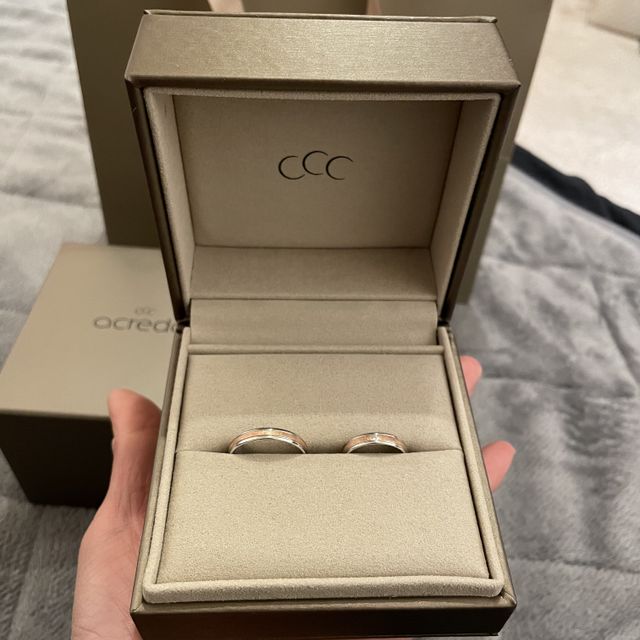 【acredo(アクレード)の口コミ】 予約もせずふらっと入ったお店でしたが、その時に見せてもらったサンプル…