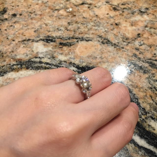 【カルティエ(Cartier)の口コミ】 婚約指輪はいつかカルティエのリングを頂くことをずっと夢見てきていまし…