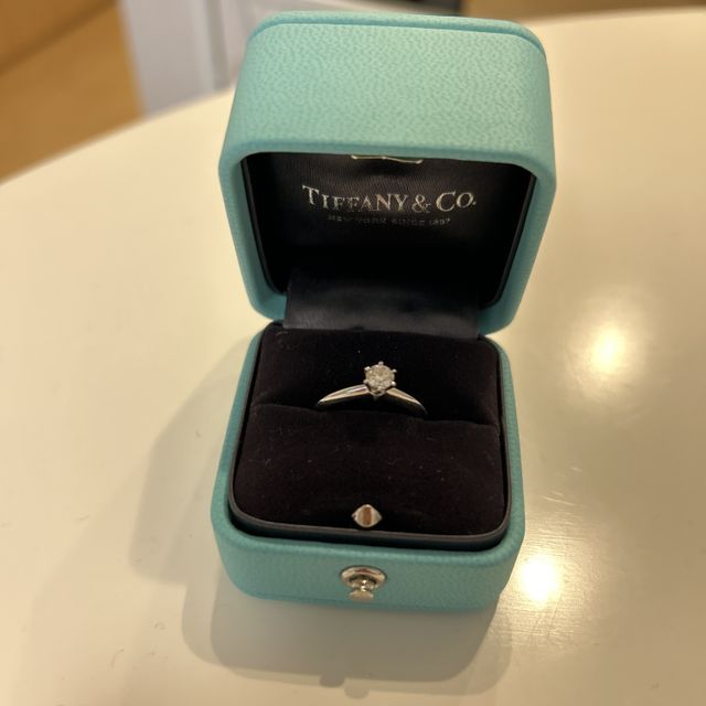 【ティファニー(Tiffany & Co.)の口コミ】 シンプルなデザインが気に入りました。また、ダイヤモンドが立体的に見え…